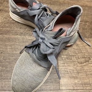 Adidas 8.5 Gray Sneakers